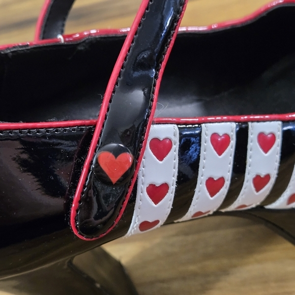 Pleaser Funtasma Heart Platform Mary Jane Heels - Size 7 - Picture 10 of 10